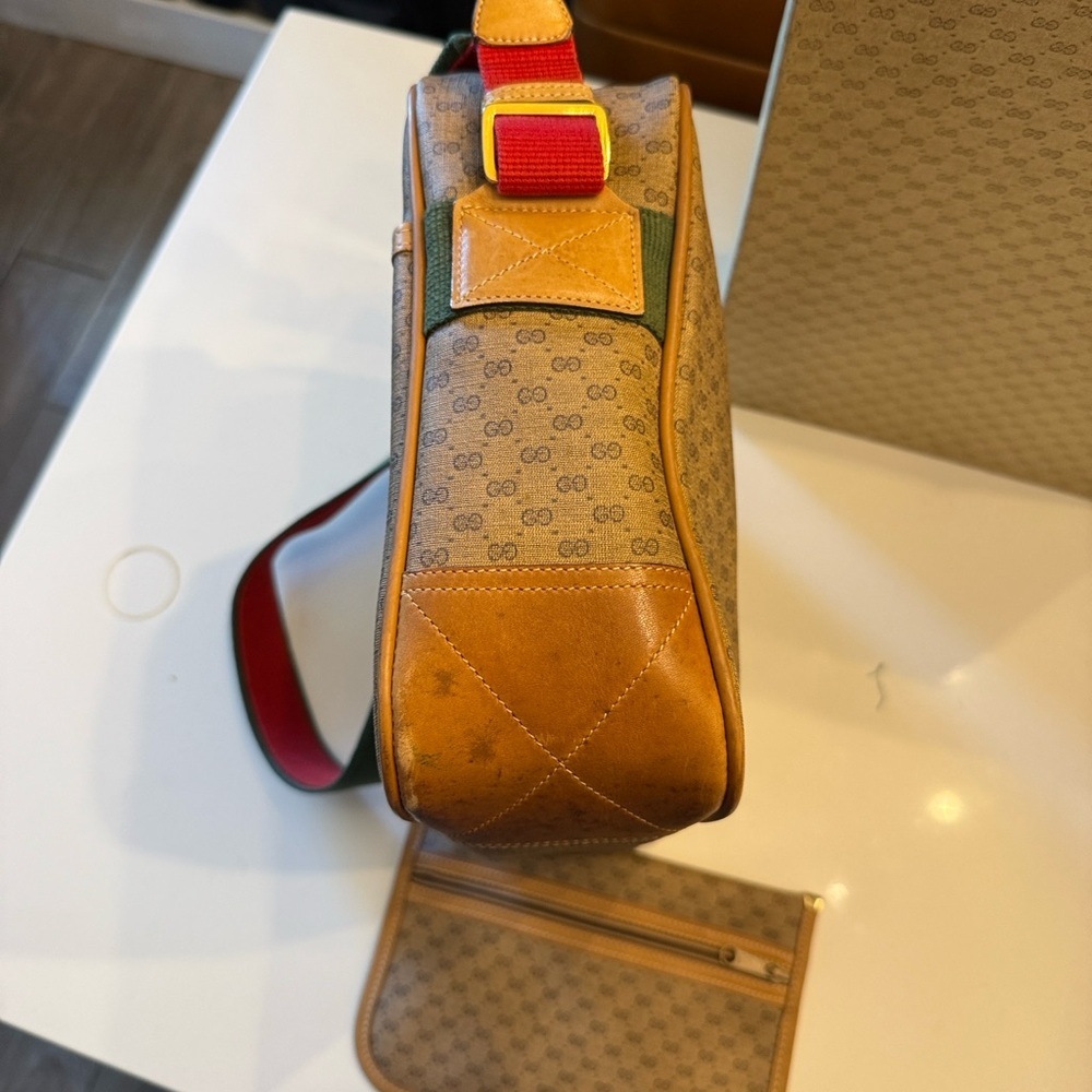 Vintage Gucci Bag with Original Box – Rare 80s Find! - Picture 9 of 13